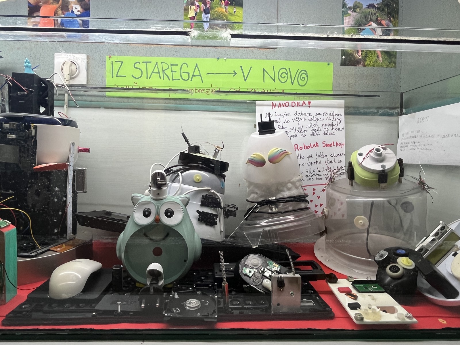 TRETJEŠOLCI IZDELOVALI ROBOTKE