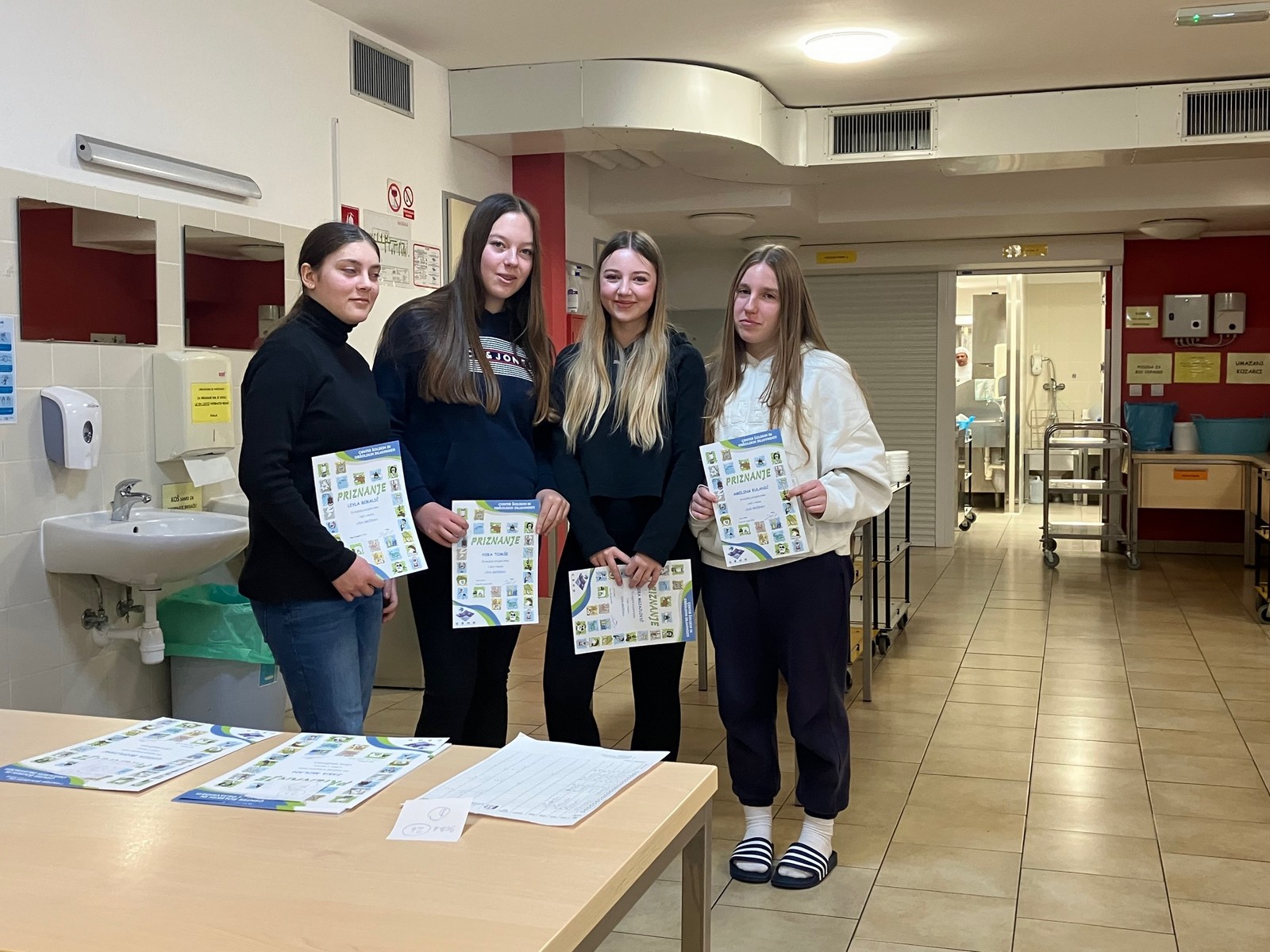 Podelitev pohval za lepo urejene sobe