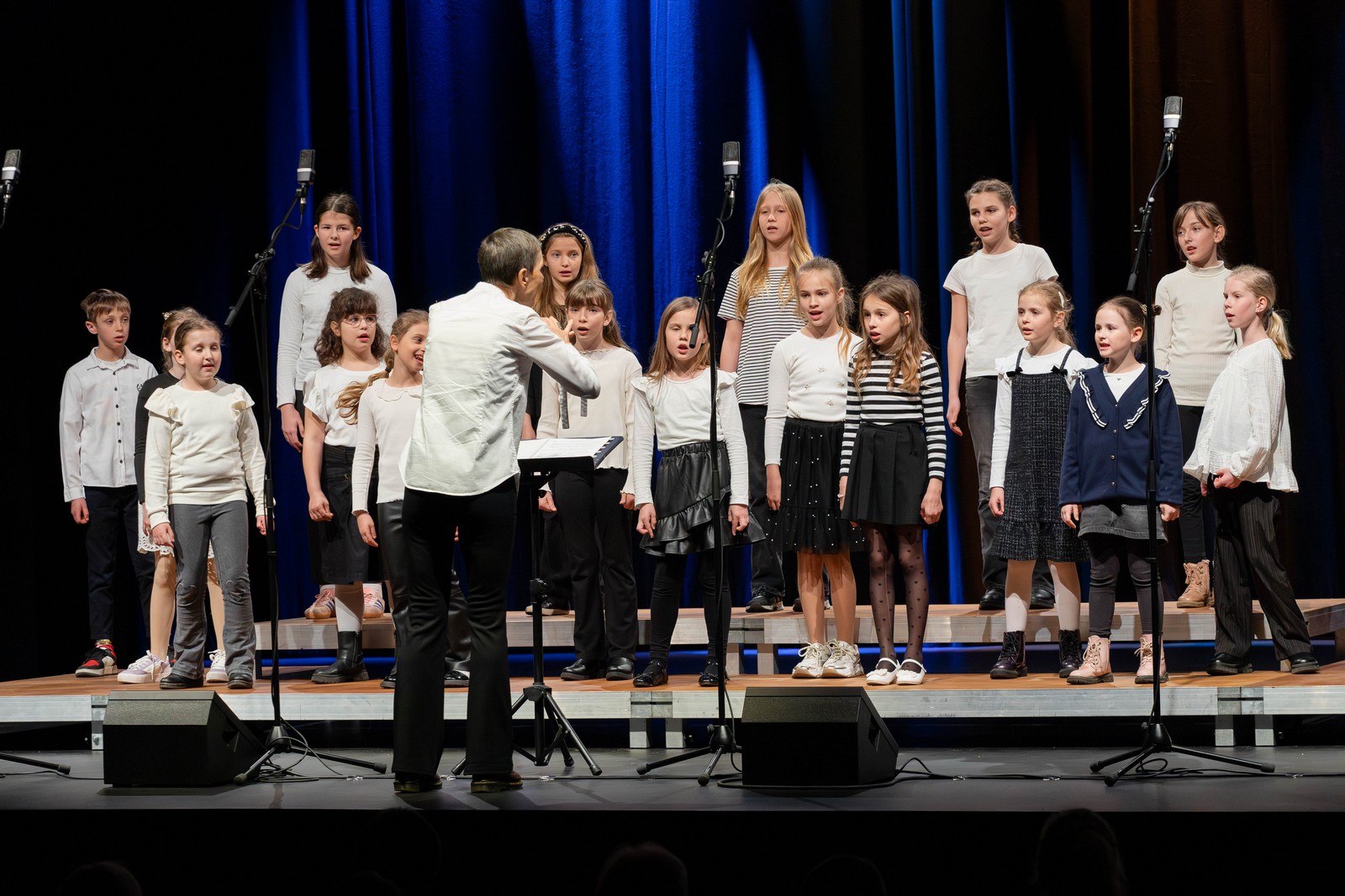 Revija otroških pevskih zborov