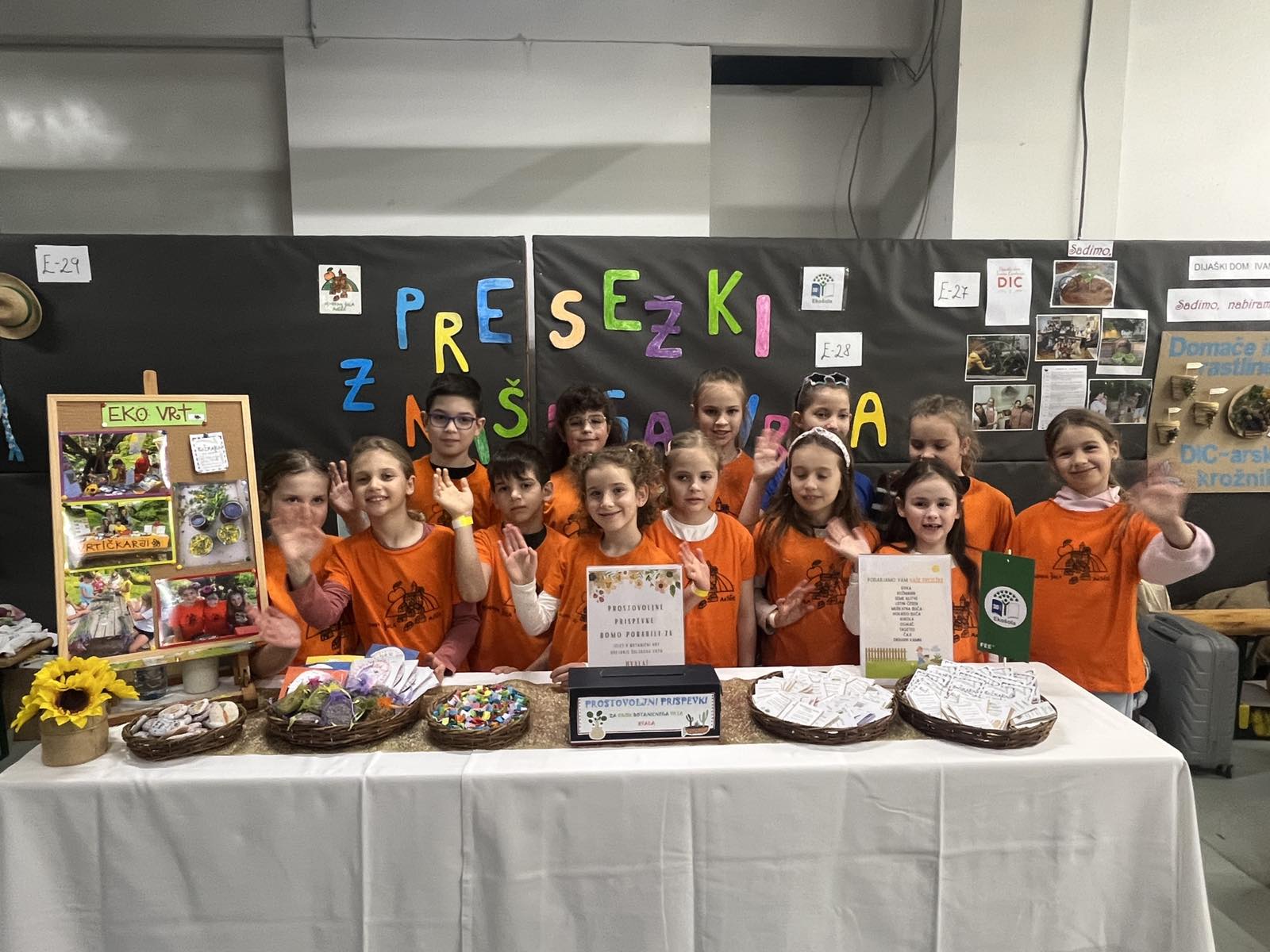 Tretješolci, spominska slika za spomin