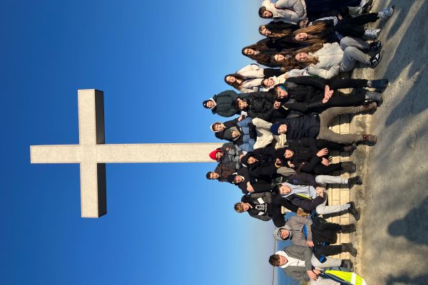 Strunjanski križ se nahaja na nadmorski višini 53 m