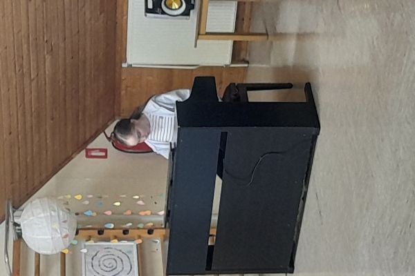 Berina je zaigrala na klavir