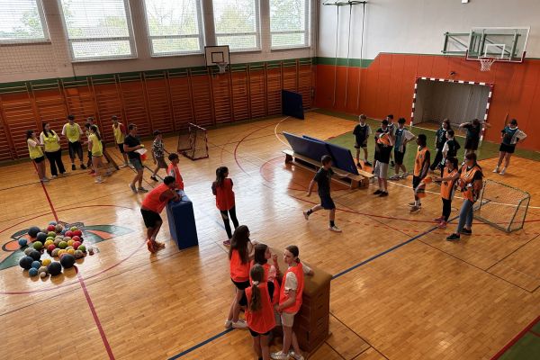 Ball wars