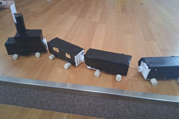 Vozila iz odpadnega materiala